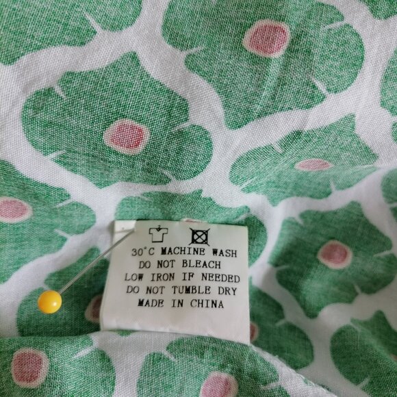 Green Geometric Maxi Dress - Picture 6 of 6